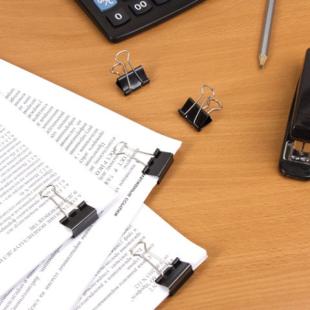 картинка Зажимы для бумаг STAFF "EVERYDAY", КОМПЛЕКТ 12 шт., 25 мм, на 100 листов, черные, картонная коробка, 224607 от магазина МОЛТИ