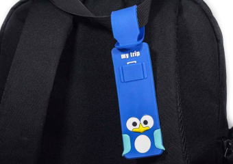 картинка Бейдж-бирка 250822-10 детская информационная пингвин 24х4 см. силиконовая. от магазина МОЛТИ