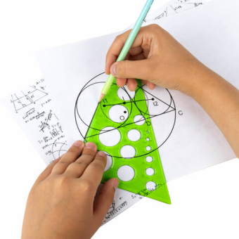 картинка Треугольник пластиковый 30х19 см, ПИФАГОР, с окружностями, прозрачный, тонированный, 210793 от магазина МОЛТИ