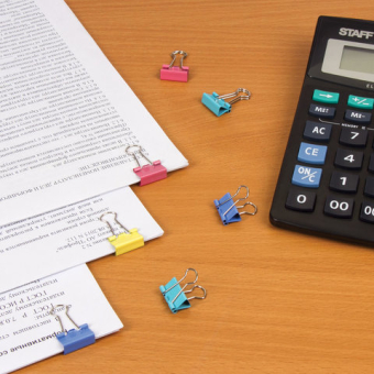 картинка Зажимы для бумаг STAFF "Profit", КОМПЛЕКТ 12 шт., 19 мм, на 60 листов, цветные, картонная коробка, 225156 от магазина МОЛТИ