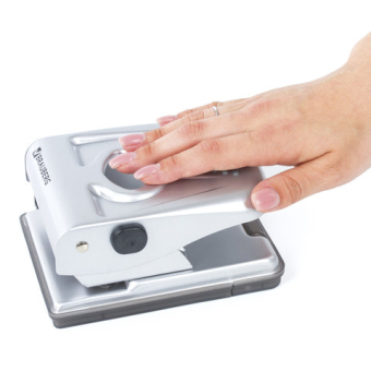 картинка Дырокол металлический BRAUBERG "Metallic", до 40 листов, серебристый, 224342 от магазина МОЛТИ