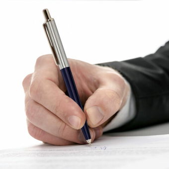 картинка Ручка подарочная шариковая BRAUBERG "Soprano", СИНЯЯ, корпус серебристый с синим, линия письма 0,5 мм, 143484 от магазина МОЛТИ