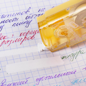 картинка Корректирующая лента BRAUBERG KIDS "ЗВЕРЯТА", 5 мм х 8 м, механизм перемотки, корпус ассорти, блистер, 272499 от магазина МОЛТИ