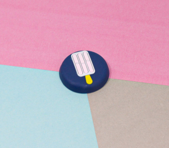 картинка Стопер 250822-25 детский Эскимодекоративный клеющий 4х4 см. от магазина МОЛТИ