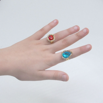 картинка Набор колец 2453-8 (24) с крупными камнями  в коробках 3 шт. сердечках 6х2,5х9см. от магазина МОЛТИ