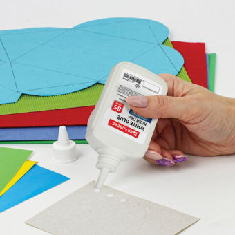 картинка Клей ПВА BRAUBERG (бумага, картон, дерево), 85 г, 227377 от магазина МОЛТИ